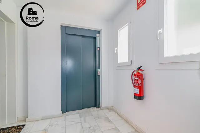 Precioso duplex moderno con patio — 36