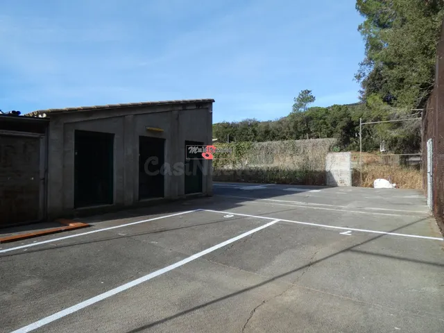 CALONGE: Alquiler PARKIGNS. REMOLQUES, BARCOS, AUTOCARAVANAS - foto 4