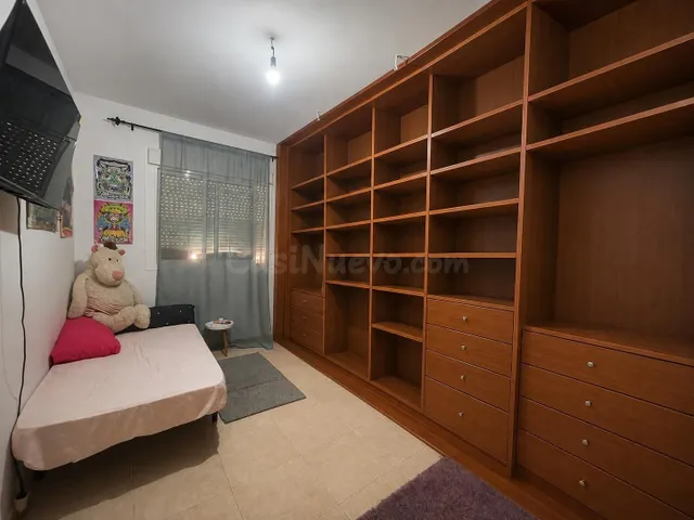 Amplio Piso en Roquetas de Mar - Ideal para Tu Familia - foto 3