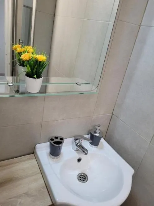 APARTAMENTO TODO EL AÑO EN RESIDENCIAL CON PISCINA — 8