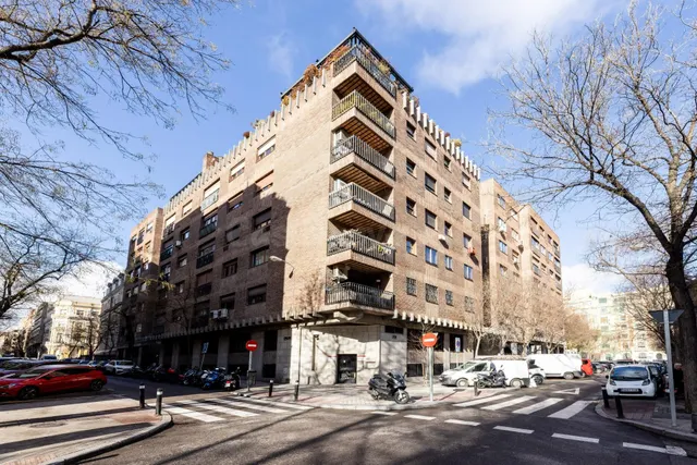 Oficina Barrio Almagro. - foto 2