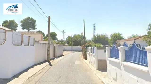 Venta de casa en Utrera - Sevilla — 2