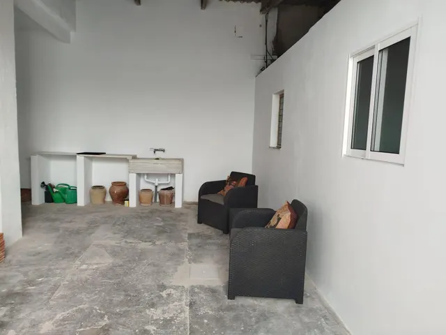 Planta baja en alquiler con patio soleado. — 18