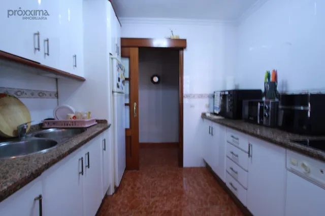 VIVIENDA AMPLIA, ASCENSOR Y TERRAZA INTEGRADA EN EL SALÓN — 15