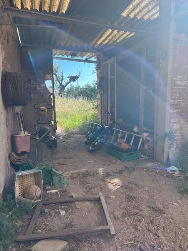 SOLAR EN VENTA CON CASAL DE PIEDRA EN LA SERRA BARONA — 6
