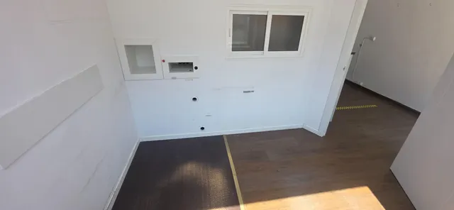 LOCAL COMERCIAL EN AVENIDA DE FERROL — 4