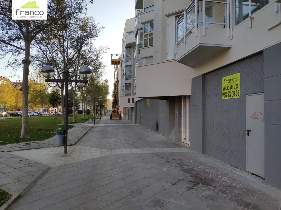 Cerca del Zig Zag - Juan Carlo I - Murcia