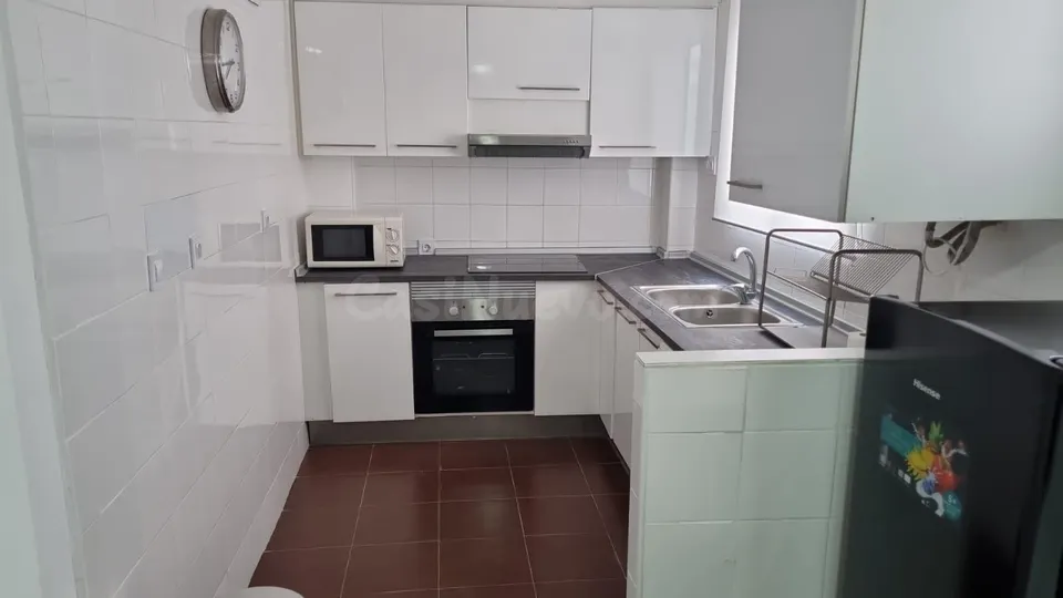 Bonita vivienda luminosa y en buen estado.