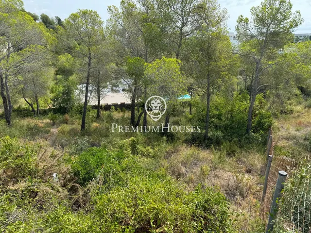 Terreno urbano con vistas en Can Girona — 4