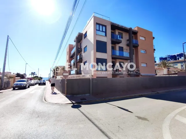 Fantástico apartamento a tan solo 150m de las playas de Punt - foto 3