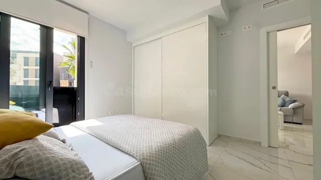 Apartamento 2 habitaciones 72m² en venta - PAU 8 — 15