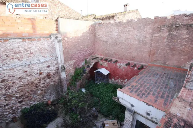 CASA DE PUEBLO EN FAURA ESPACIOSA MUCHAS POSIBILIDADES PRECIO REBAJADO — 29