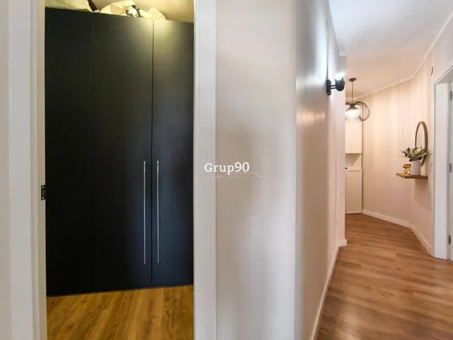 PISO DE 111 M2 TOTALMENTE REFORMADO CON 2 BALCONES JUNTO AL PASSEIG DE RONDA — 38