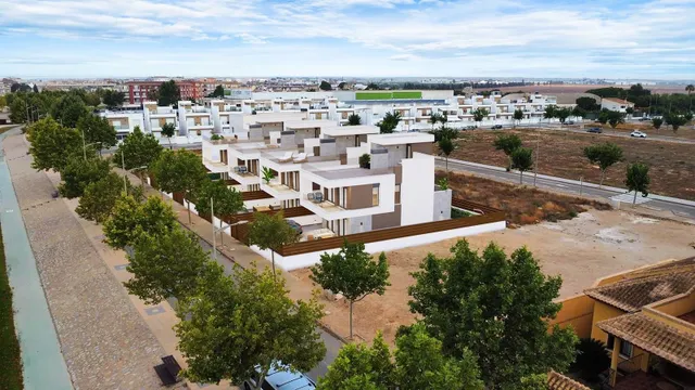 Villas de nueva construcción con piscina privada en Pilar de la Horadada, cerca de la playa — 14