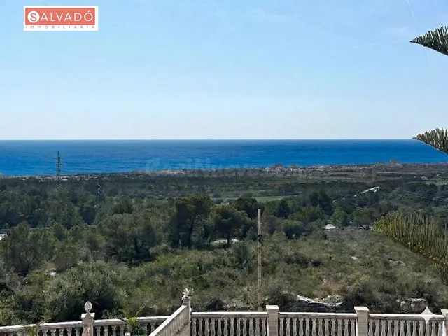 ¡AMPLITUD, LUZ Y VISTAS AL MAR EN UN ESPECTACULAR CHALET EN  - foto 3