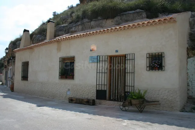 CASA-CUEVA ALCALÁ DEL JÚCAR - ALBACETE — 2