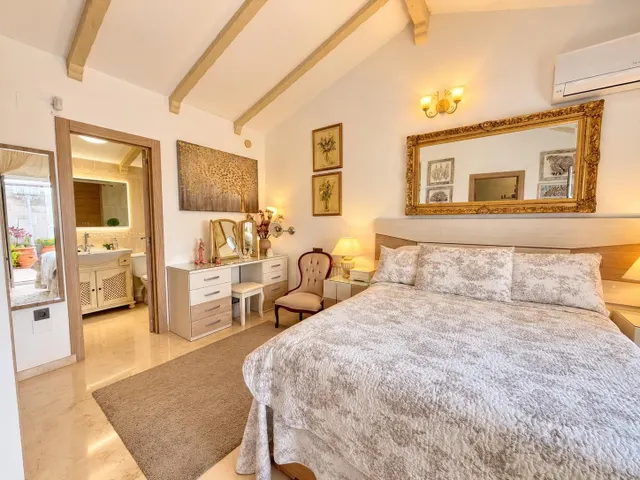 Villa 3 habitaciones en venta - Villamartín-Las Filipinas — 28