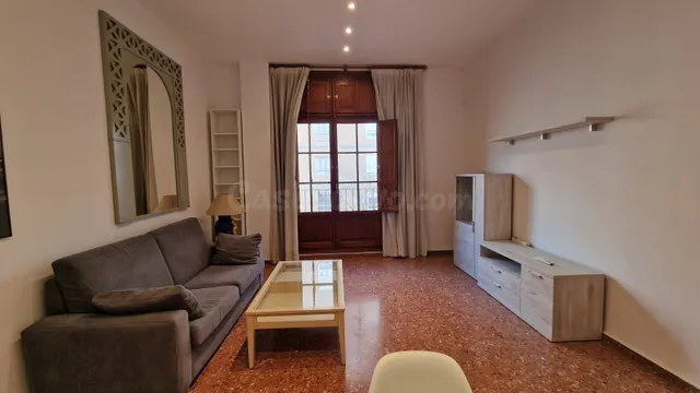 Estupendo piso amueblado en el corazón de Valencia — 2