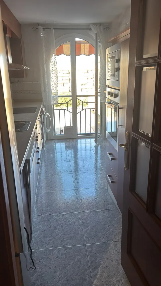 Piso Seminuevo en Zoco, Córdoba - Alquiler a €895 - foto 4