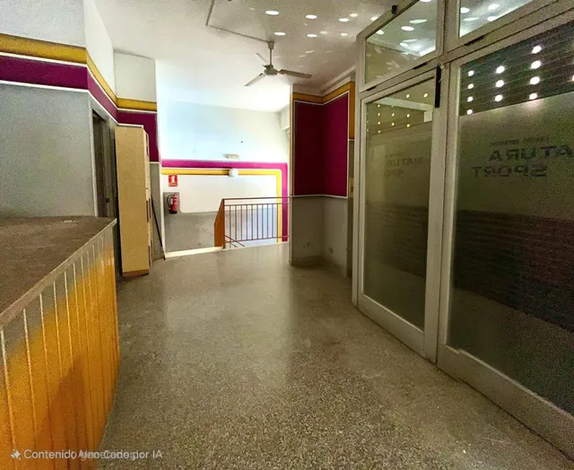 Oportunidad Inversores: Amplio Local en el Centro de Elche con Potencial para Convertirse en 1-2 Viviendas — 6