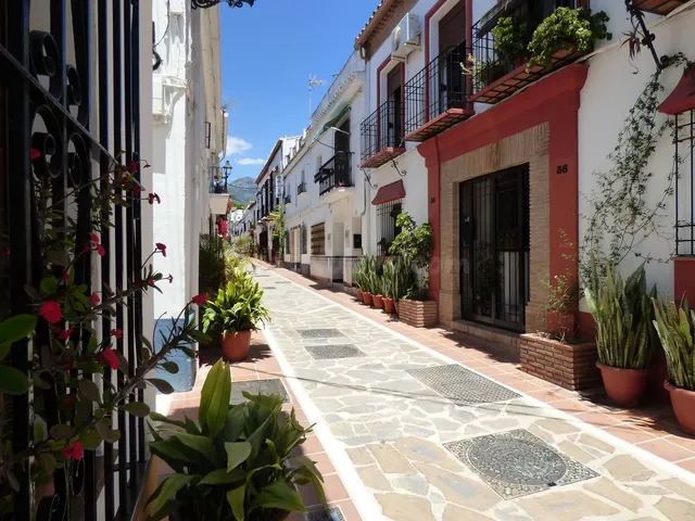 Solar urbano en Marbella para proyecto residencial o hoteler - foto 3