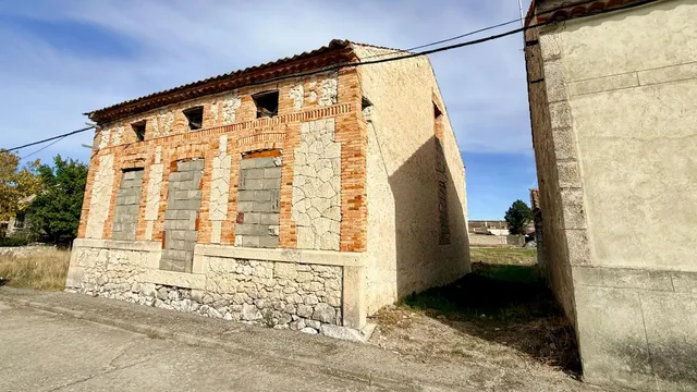 Casa en Venta en Calle Luis Minguela, 9, Frumales. Ref:2137 — 9