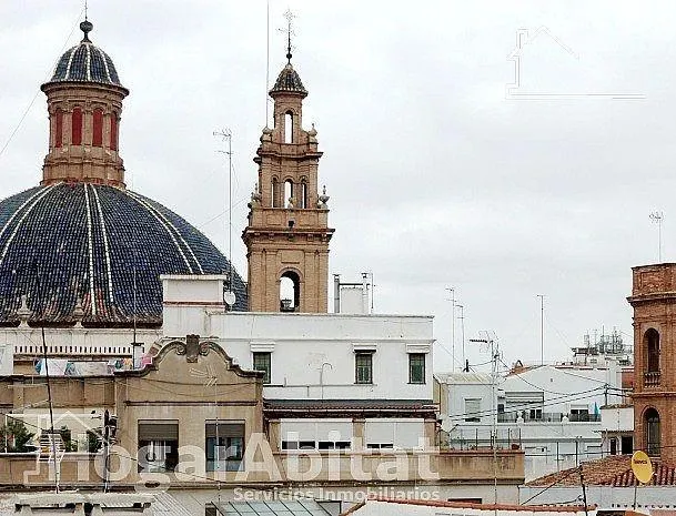 Acogedor, bonito y luminoso con balcón, todo exterior y cerca del centro — 20