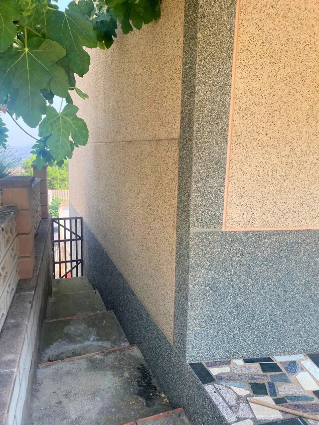 INMUEBLE DE DOS ALTURAS EN CONSTRUCCIÓN — 17