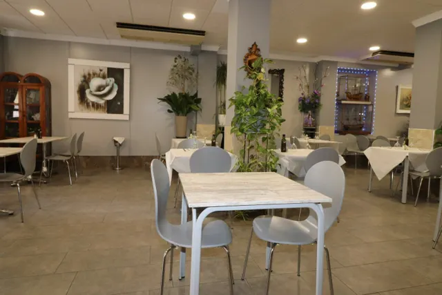 Local comercial 400m² en venta - Playa del cura — 12