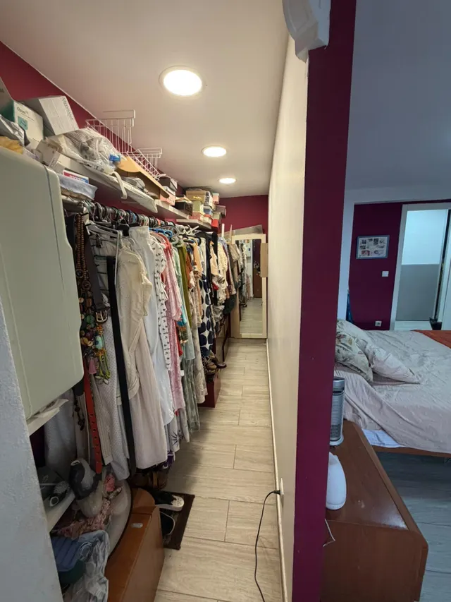 Piso reformado en una calle tranquila, 3º sin ascensor con pocos vecinos. — 14