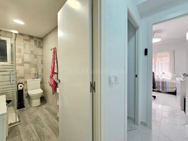 ## Piso reformado en Alicante – 3 dormitorios y 2 baños - foto 3