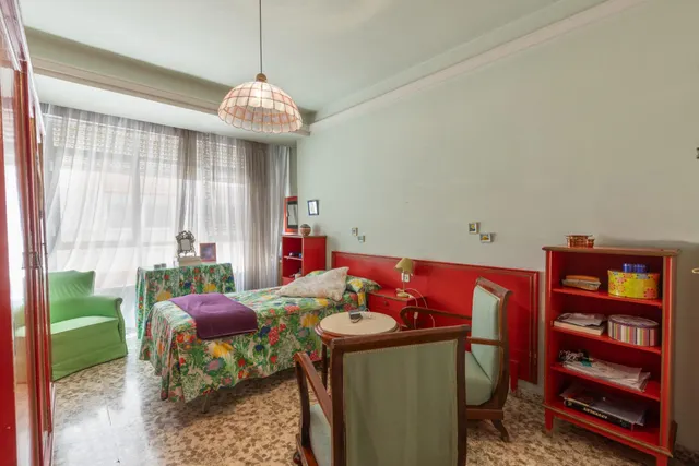 Amplia vivienda en pleno centro de Granada — 19