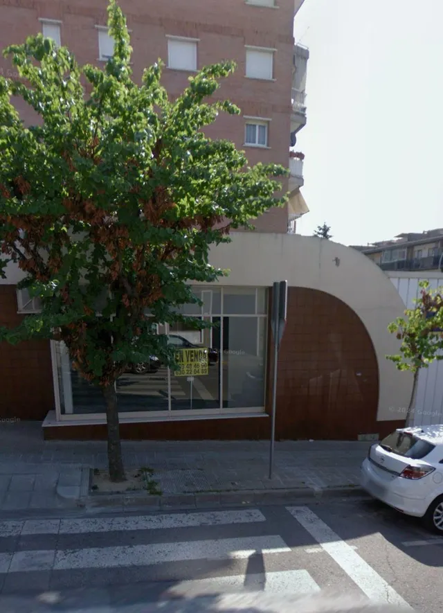 LOCAL COMERCIAL EN VENDA A IGUALADA * PÀRQUING DE 393m2 — 9