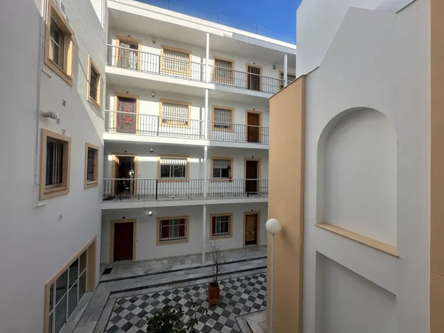 Piso en Venta en el Corazón de Cádiz ¡Inversión asegurada! — 8