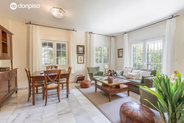 Chalet pareado con piscina, jardín y bonitas vistas a Granada en La Zubia — 6