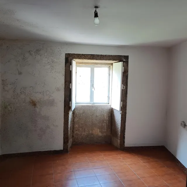 CASA EN VENTA PARA RESTAURAR — 30