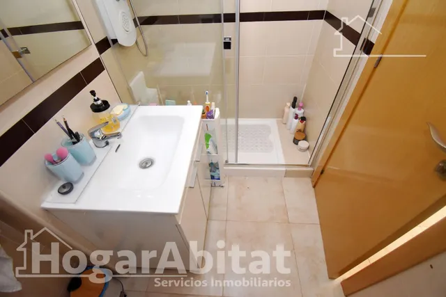 ¡Vistas al mar! Amplio, esquinero y alto en residencial con piscina, garaje y terraza — 33