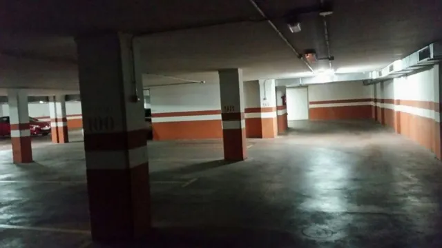 Plazas de Parking en La Rosaleda Edificio Miravalle — 3
