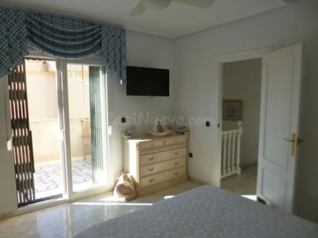 Villa 3 habitaciones 95m² en venta - La Zenia - foto 5