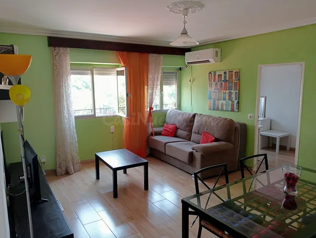 Piso 3 habitaciones 73m² en alquiler - Reina Mercedes - Heli