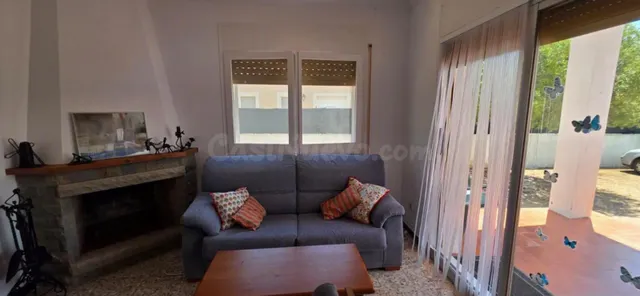 Chalet unifamiliar en una sola planta con gran parcela de 77 - foto 2
