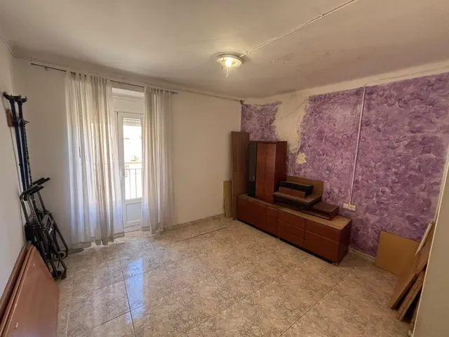 Casa de 194 m2 con 6 habitaciones y terraza en el centro de Bítem (Tortosa) — 24