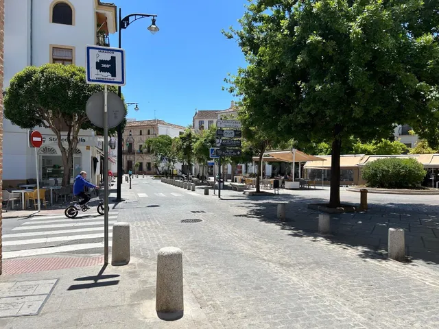 LOCAL EN VENTA O ALQUILER EN ZONA PROXIMA AL MERCADO DE ABAS