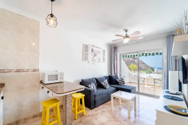 Acogedor apartamento con terraza y vistas al mar en el complejo Richmond — 15