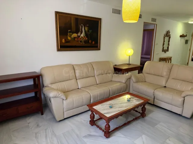 Apartamento con garaje y trastero en Calle Castañetero, 34 — 3
