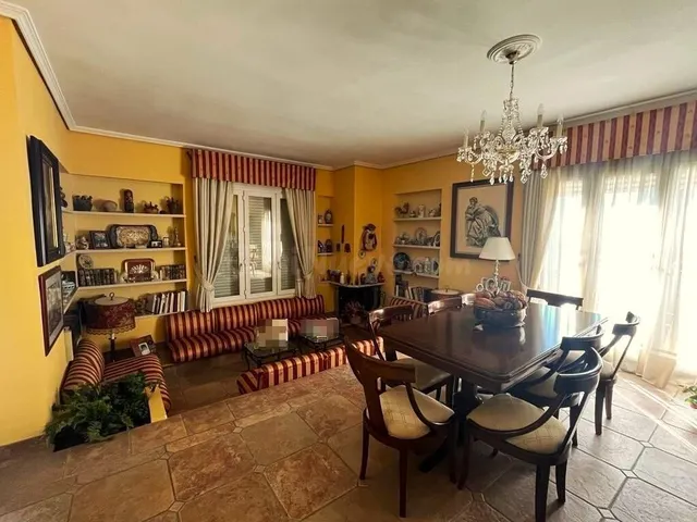 PARCELA DE 3000 M2 SEGREGABLE EN TRES CON DOS CHALETS — 2
