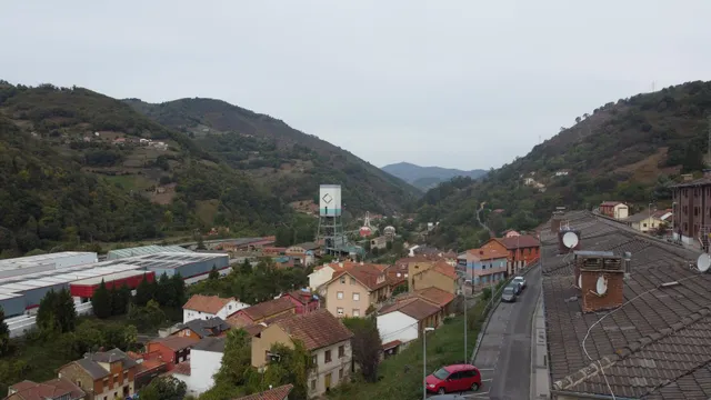 Piso con vistas a la montaña, al mejor precio en buen estado en Aller — 25