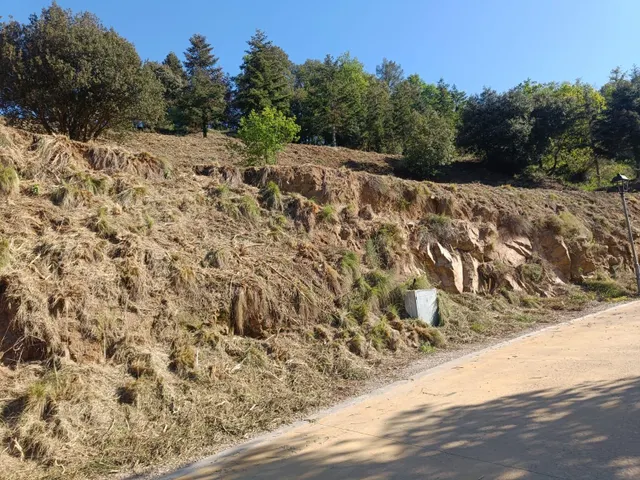 SOLAR URBÀ EN VENDA - PER A FER CASA 4 VENTS - ESPINELVES — 9