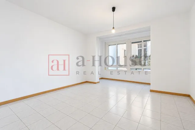 PISO ALTO Y LUMINOSO PARA REFORMAR CON DOBLE ORIENTACIÓN EN LA NOVA ESQUERRA DE L'EIXAMPLE — 15