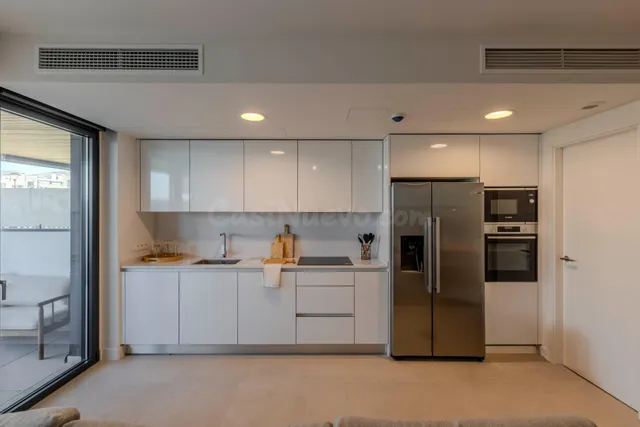 Venta de piso con dos dormitorios en Torremolinos, Málaga, Costa del Sol — 3